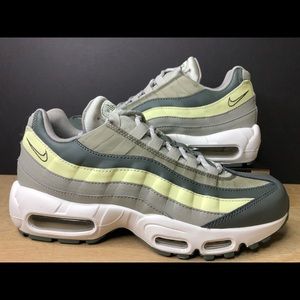 Nike Air Max 95 Mineral Spruce Luminous Green